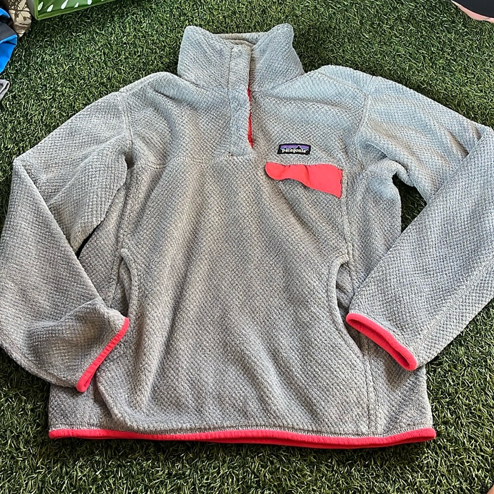 Patagonia Gray Fleece Pullover with Pink Trim